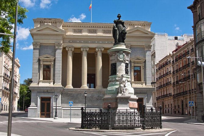 Guided Tour in Prado Museum & Madrid's Iconic Neighborhoods - Exploring Madrids Historic Neighborhoods