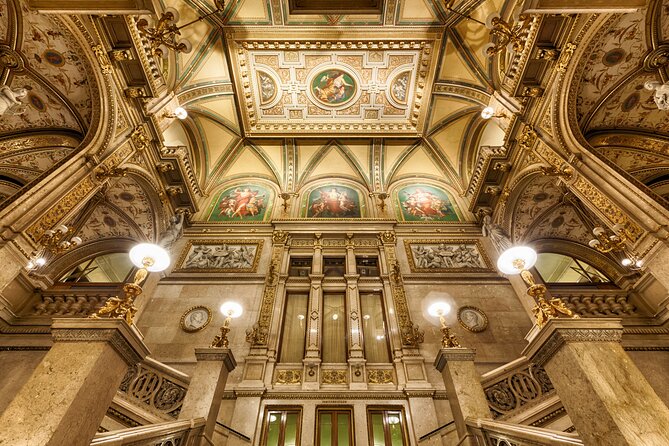 Guided Tour in the OPERA the CENTER of Vienna - Group 1: Guided Opera House Tour