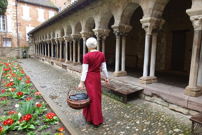 Guided Tour of Albi at the Time of the Cathedrals - Questions and Support