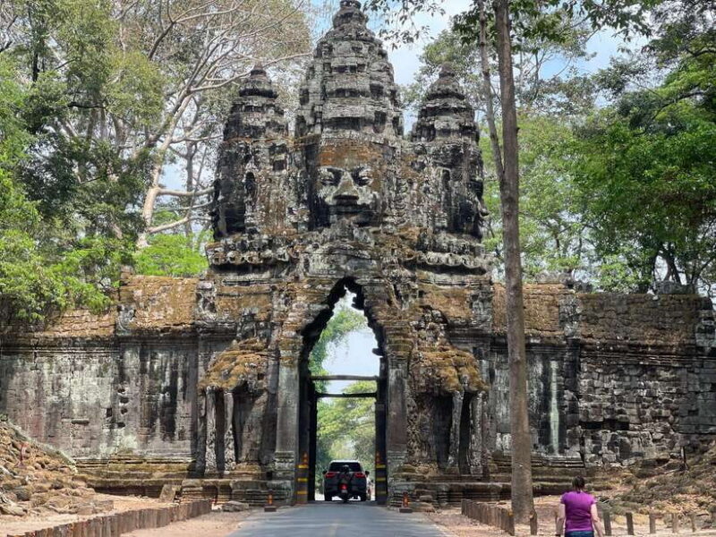 Guided Tour of Angkor Wat, Bayon, Ta Prohm, and Banteay Srei - The Logistics and Experience