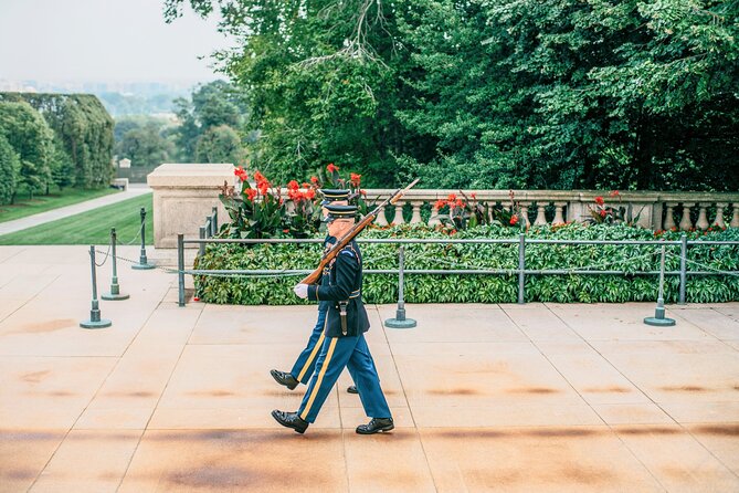 Guided Tour of Arlington Cemetery With Changing of the Guards - What To Expect