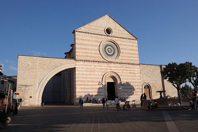 Guided Tour of Assisi. Francesco, Chiara and Carlo Acutis - Wrapping Up