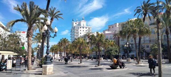 Guided Tour of Cádiz: Stories From the Hand of a Local Guide - The Sum Up
