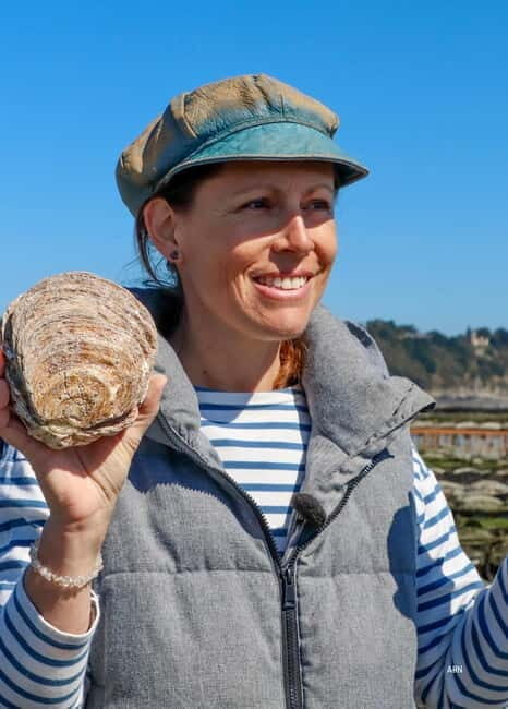 Guided tour of Cancale's oyster beds - What to Expect from the Cancale Oyster Bed Tour