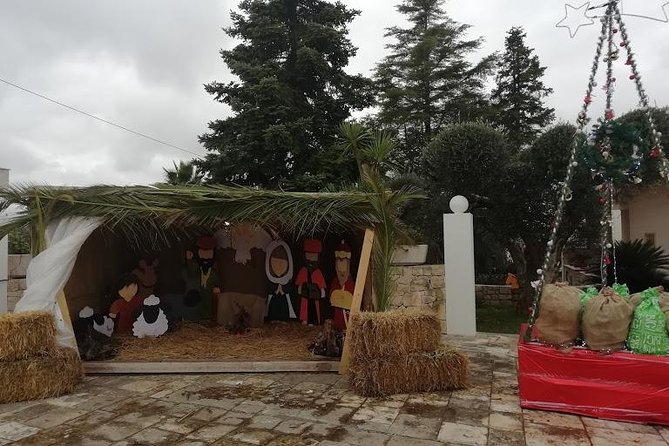 Guided Tour of Cones, Cribs and Markets of Alberobello and Coreggia - Tour Overview