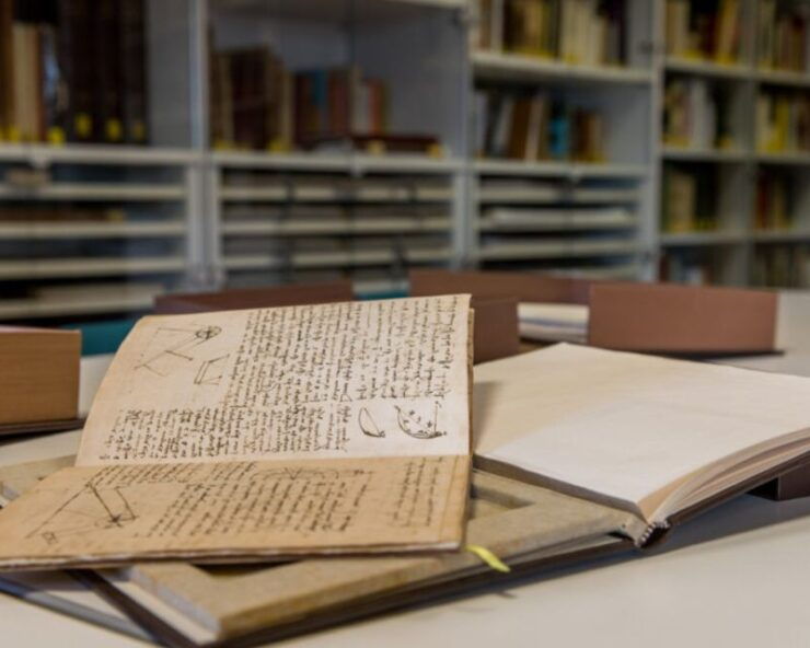 Guided Tour of Da Vincis Works at the Leonardiana Library - Tour Pricing and Duration