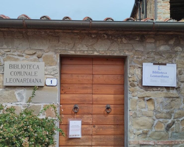 Guided Tour of Da Vincis Works at the Leonardiana Library - Tour Highlights and Inclusions