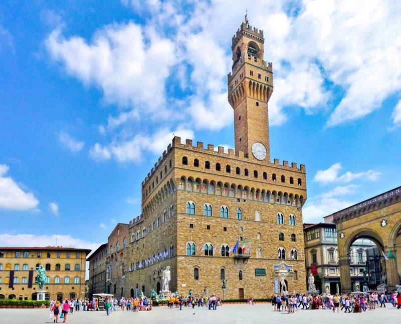 Guided tour of Florence by e-bike with gelato tasting - Gelato, not just another photo stop