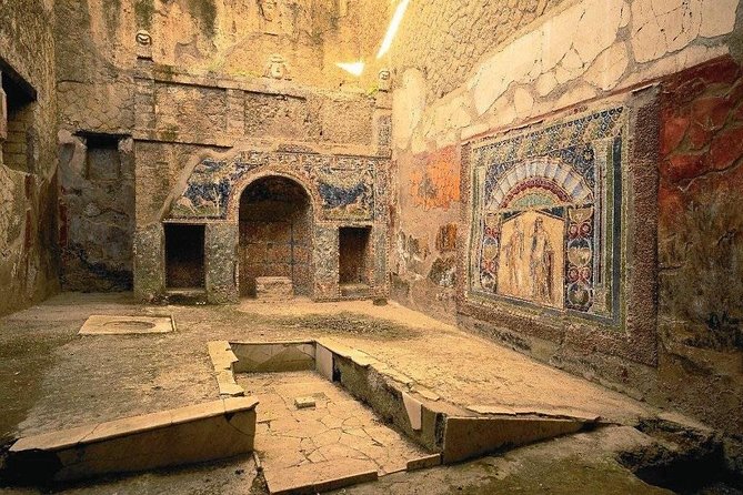 Guided Tour of Herculaneum - Discover the Ancient Ruins of Herculaneum