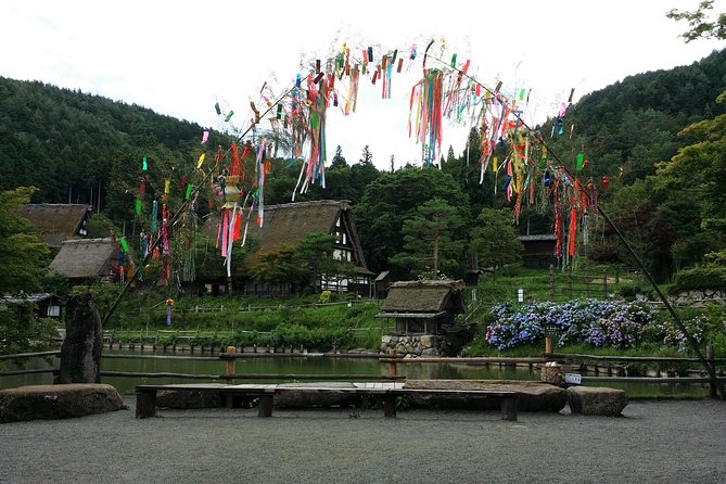 Guided Tour of Hida Folk Village - Pricing and Reservation