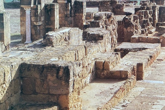 Guided Tour of Medina Azahara in Spanish With Bus. Official Guides - Price and Copyright