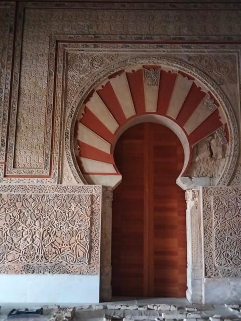 Guided Tour of Medina Azahara Only in French - Historical Significance