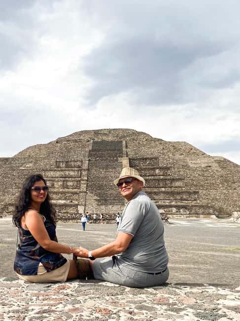 Guided tour of Mexico City: Teotihuacan, Guadalupe, and the Mexica city of Tlatelolco - An In-Depth Look at the Tour Experience
