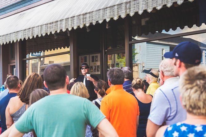 Guided Tour of Mob History in Newport, Kentucky - Notorious Figures and Crimes in Newport