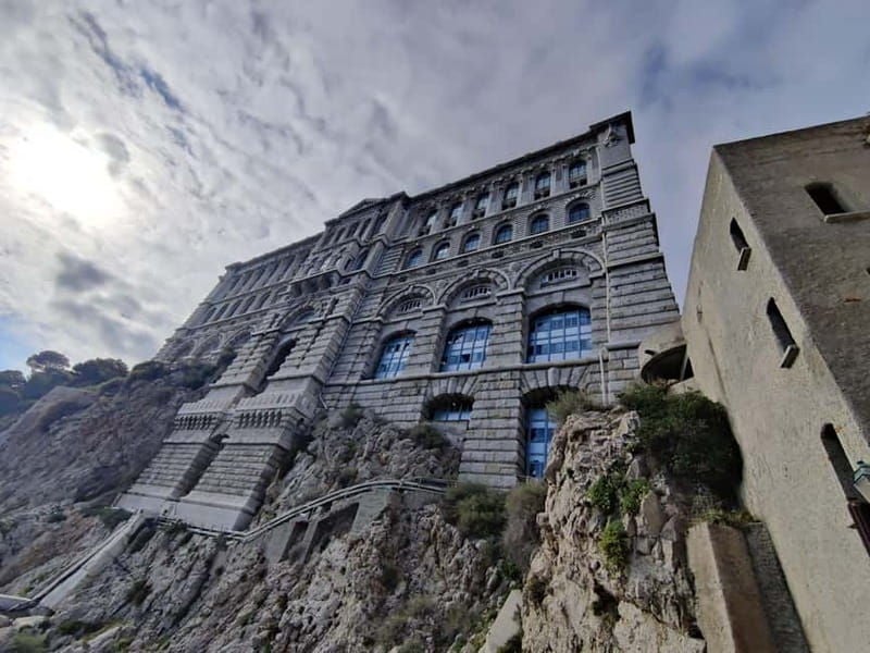 Guided tour of Monaco in 2 hours - Good To Know