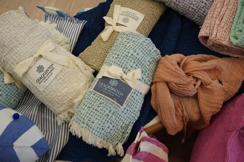 Guided tour of our textile laboratory and practical test - Who Should Experience This Tour?