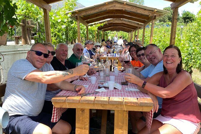 Guided Tour of Pompeii and Herculaneum with Lunch and Ticket - A Taste of Italy: Lunch and Wine Tasting