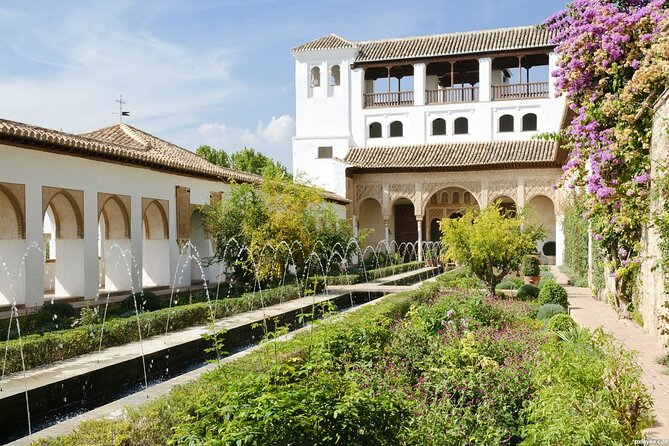 Guided Tour of the Alhambra: Generalife and Its Gardens - Alcazaba Fortress