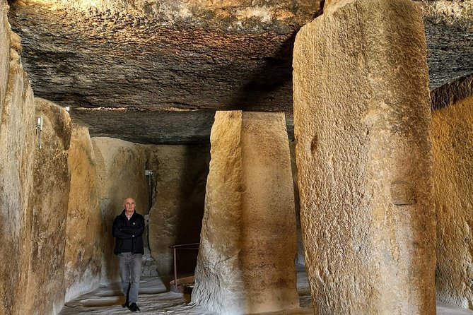 Guided Tour of the Dolmens and El Torcal - Inclusions