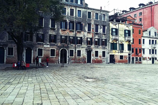 Guided Tour of the Jewish Ghetto in Venice With Cannaregio & Synagogues Visit - Tour Highlights
