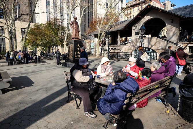 Guided Tour of the Lower East Side, Chinatown, and Little Italy. - Directions