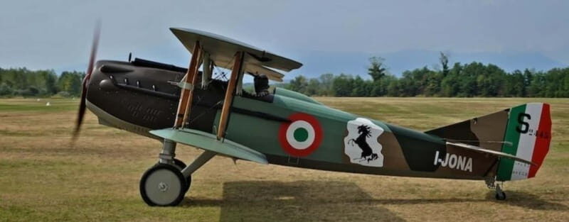 Guided tour of the Museum of Old Flying Machines - An In-Depth Look at the Tour Experience
