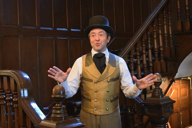 Guided Tour of the Quebec Garrison Club - Good To Know  