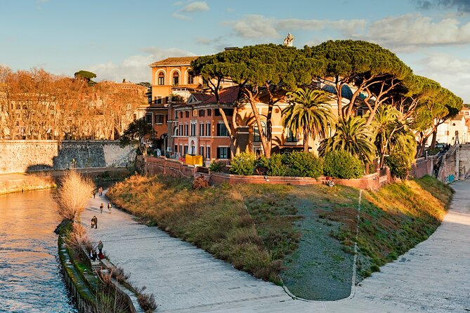 Guided Tour of Trastevere With 24H Hop on Hop off Ticket - Additional Info