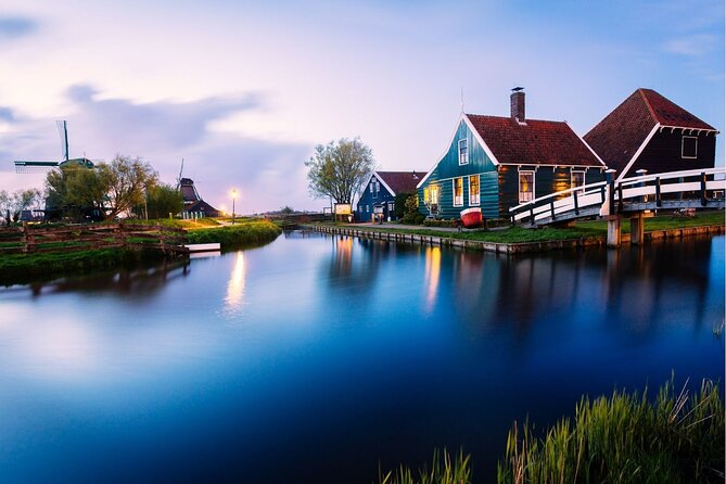 Guided Tour of Volendam, Edam and Windmills With Canal Cruise From Amsterdam - Additional Information