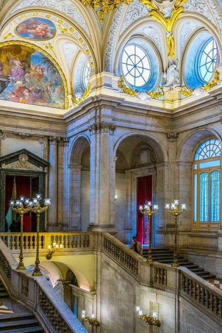 Guided Tour - Royal Palace Madridc - Accessibility and Recommendations
