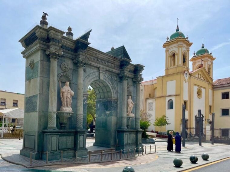 Guided Tour Through the Old Town of Ceuta - Exploring the Plaza De Los Reyes