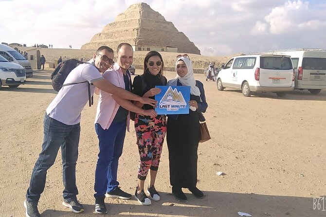 Guided Tour to Giza Pyramids and the Great Sphinx . With Lunch - Overview of the Giza Pyramids and Great Sphinx