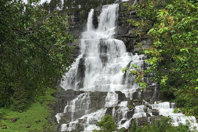 Guided Tour To Nærøyfjorden, Flåm And Stegastein - Viewpoint Cruise - Cancellation Policy