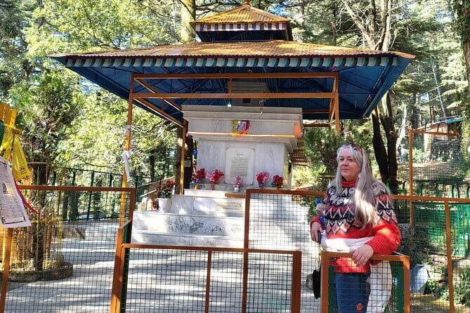 Guided Tour to Palampur-Monasteries, Temple & Tea Gardens visit - FAQ