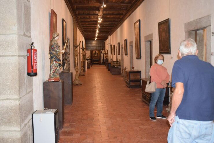 Guided Tour to the Historic Center of Arouca Village - Tour Price and Duration