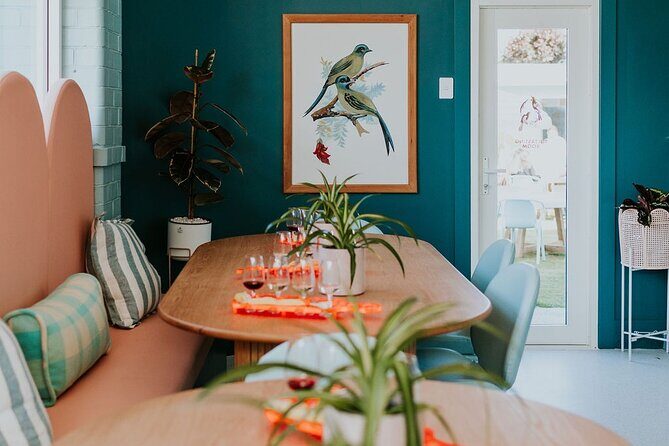 Guided Tour with Cheese & Wine Pairing - Why This Tour Works Well for Different Travelers