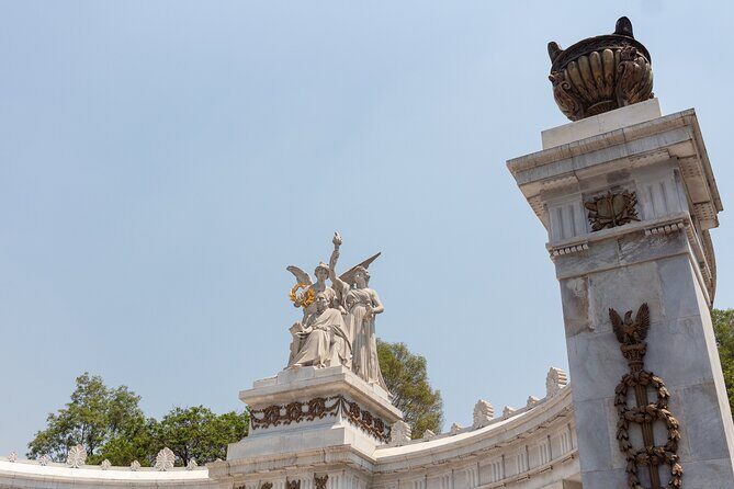 Guided Tour Zócalo to Palaces, Churches and Pyramids - Practical Details and What to Expect