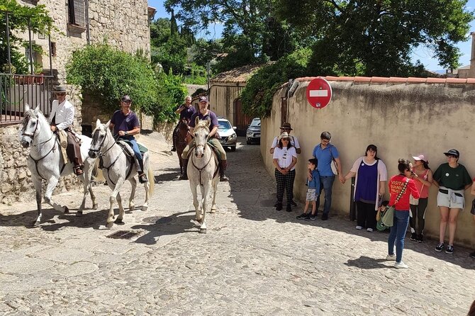 Guided Tours Trujillo Essential - Meeting Point