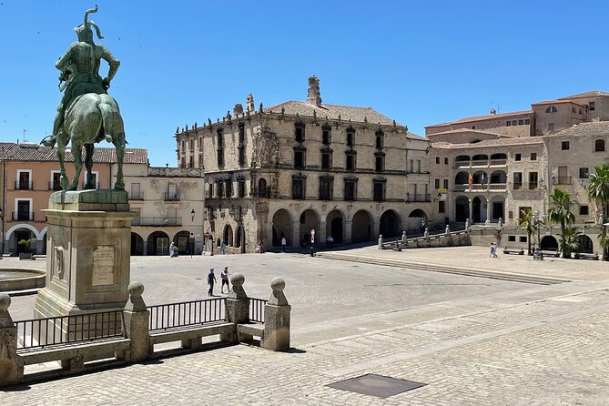 Guided Tours Trujillo Essential - Total Review Count and Overall Rating