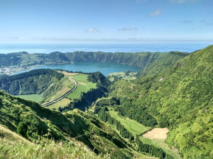 Guided Van Tour Sete Cidades, Lagoa Do Fogo – Volcanic Lakes - Pickup and Group Details