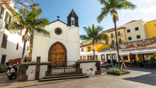 Guided Vespa Tour Through Funchal & Câmara De Lobos - Directions