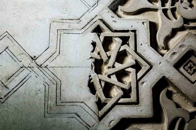 Guided Visit Nasrid Crafts Workshop - Whats Included