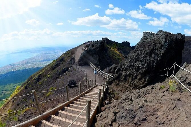 Guided Visit of Pompei and Mount Vesuvius Tour With Pizza Lunch - The Sum Up