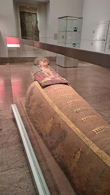 Guided visit of the MET: 2-hour tour in Spanish - Why Choose This MET Tour?