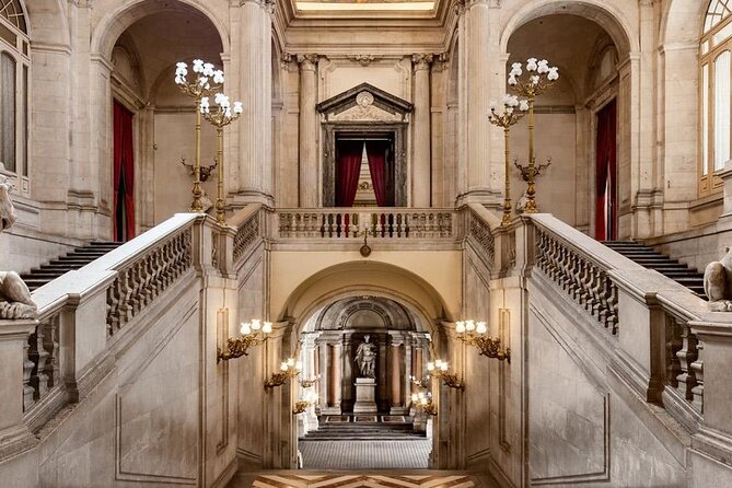 Guided Visit Royal Palace Madrid Without Queues and 8 People per Group - Highlights of the Royal Palace