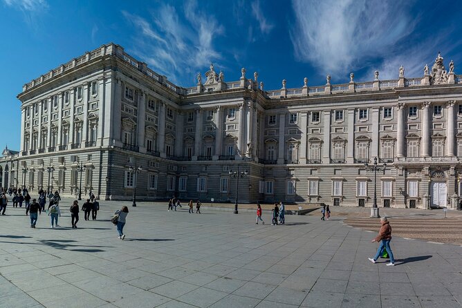 Guided Visit Royal Palace Madrid Without Queues and 8 People per Group - The Sum Up