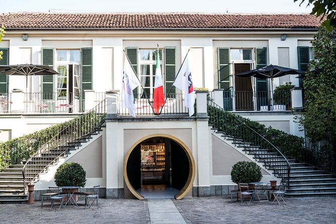 Guided Visit to Casa Martini With Final Tasting - Visual Experience