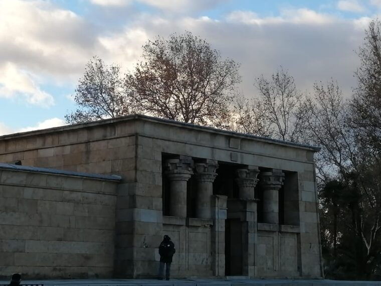 Guided Visit to the Egyptian Temple of Debod + Madrid De Los Austrias Tour - Itinerary