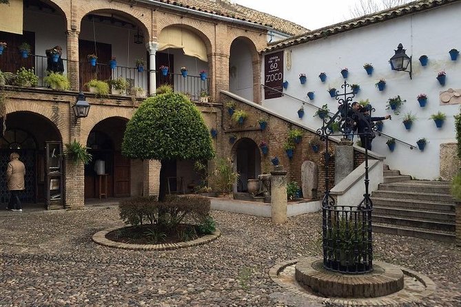 Guided Visit to the Mosque-Cathedral, Jewish Quarter, Alcazar and Synagogue. Official Guide - Additional Information