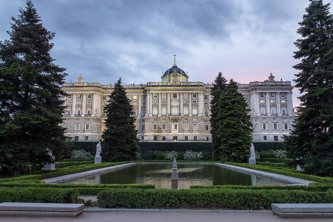 Guided Visit to the Royal Palace of Madrid in English - Common Questions